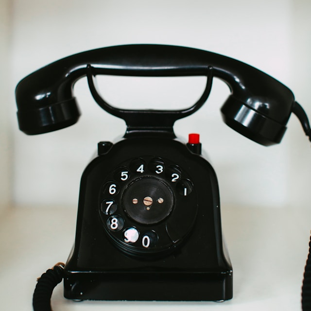 old fashioned telephone customer service